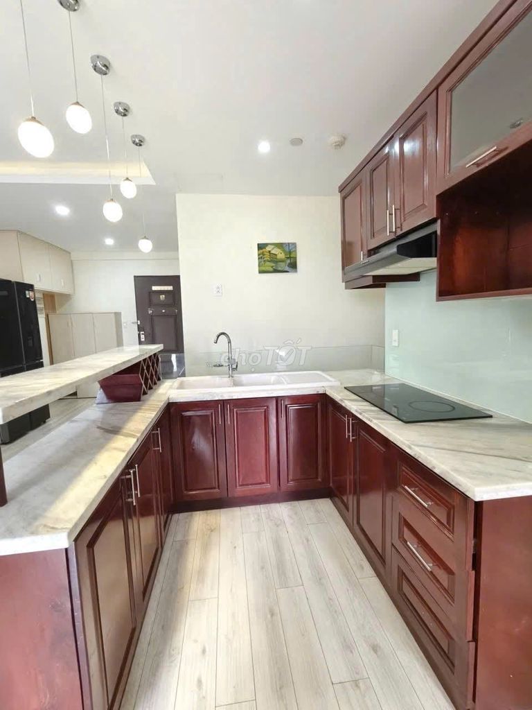 Phú Thạnh-Tân Phú, interior available, 94 m2, 3 bedrooms, 10.7 million/th rent.
