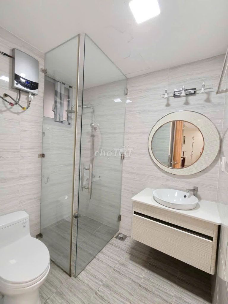 Phú Thạnh-Tân Phú, interior available, 94 m2, 3 bedrooms, 10.7 million/th rent.