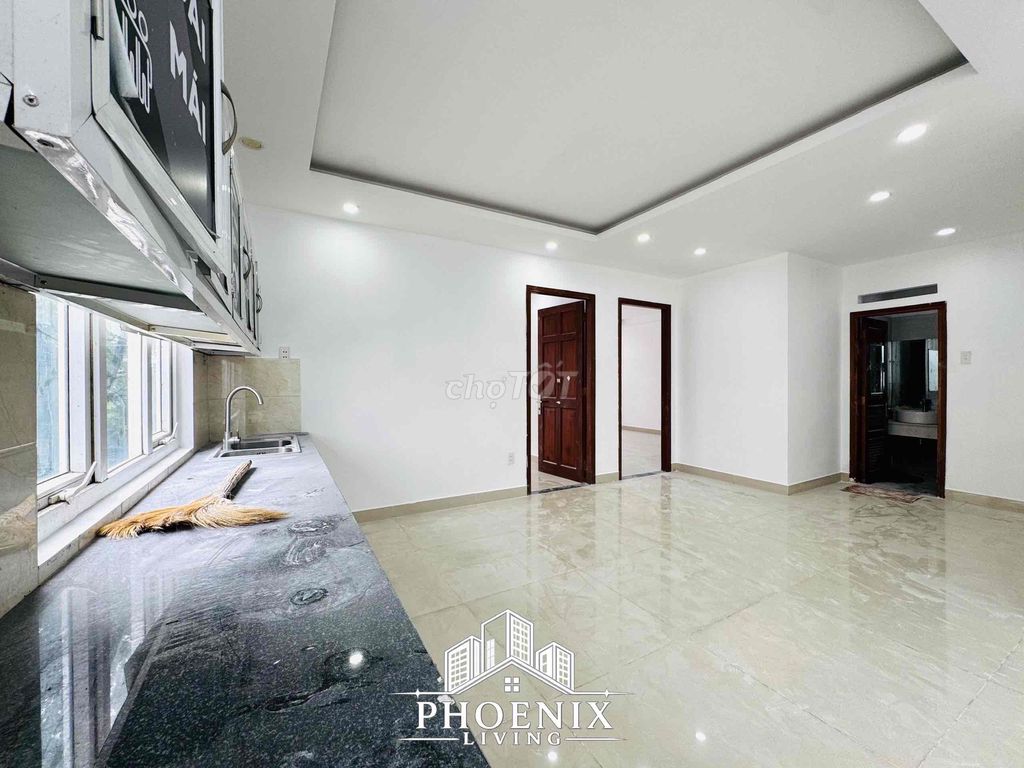Two bedrooms. Two bathrooms. One room. 80 M2 right here.