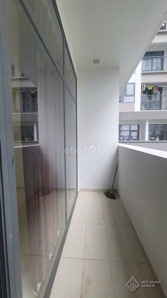 update the package for two district 7 Hagueevard houses empty/ntcb/full