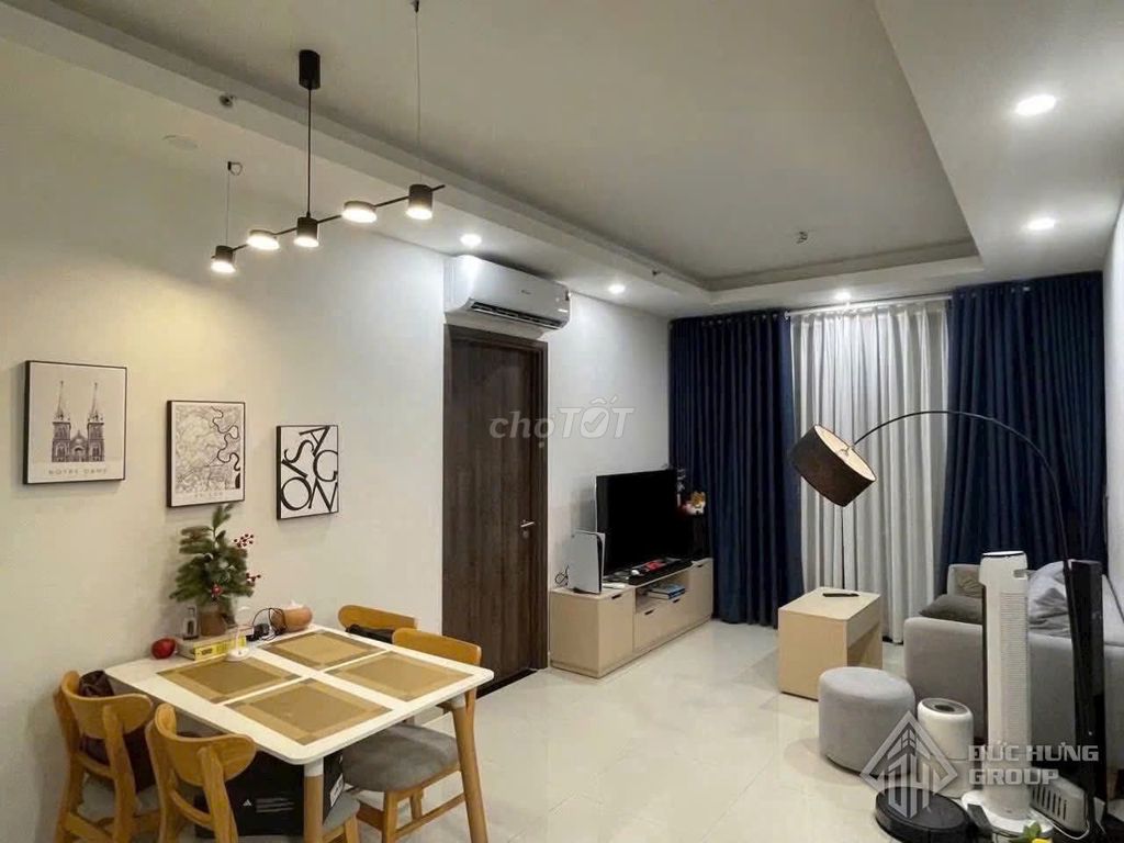 update the package for two district 7 Hagueevard houses empty/ntcb/full