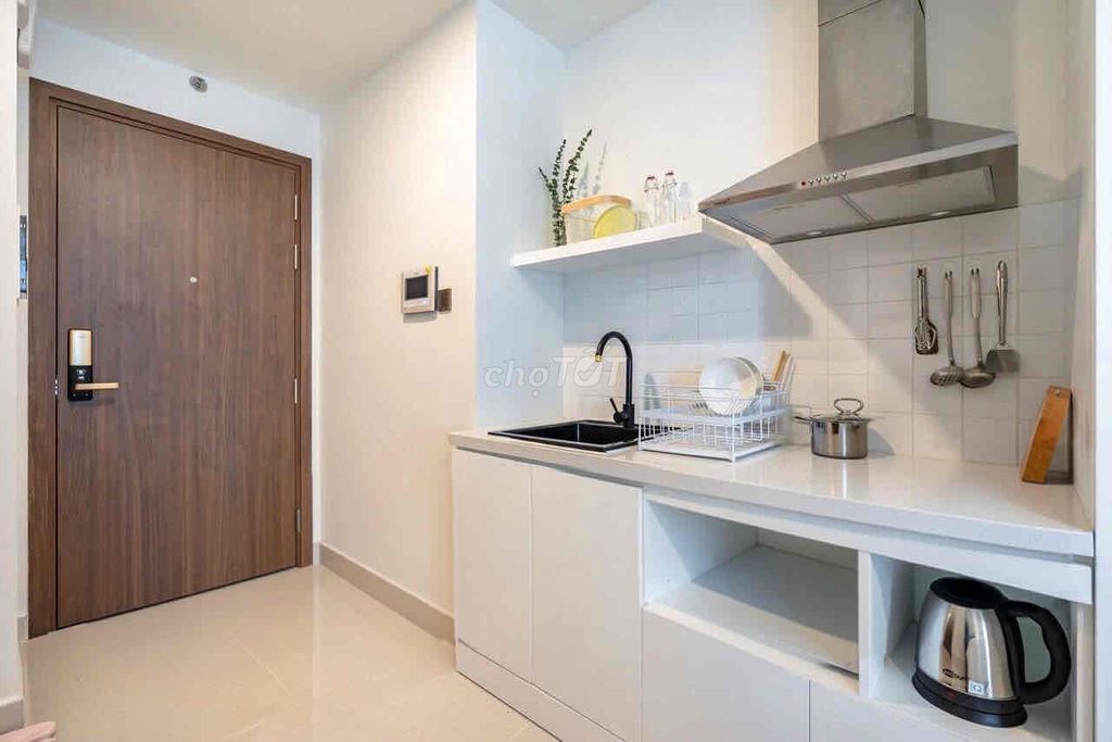 The full studio apartment of Saigon Royal furniture