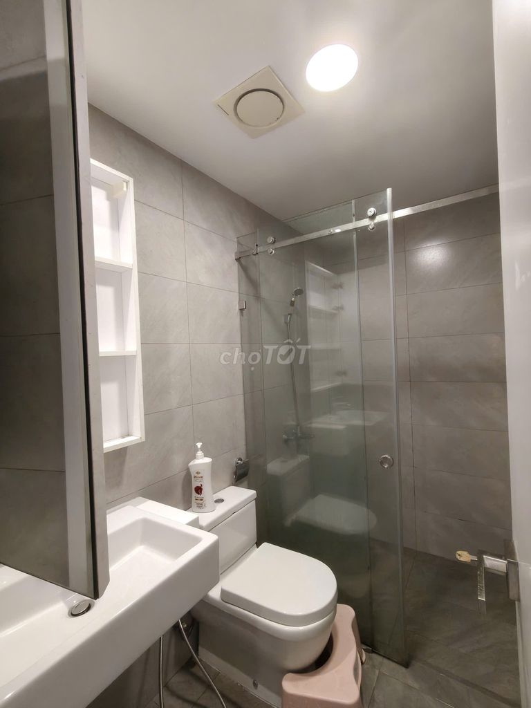 Rent Dlusso two ntcb bedrooms in the Dlusso District 2.