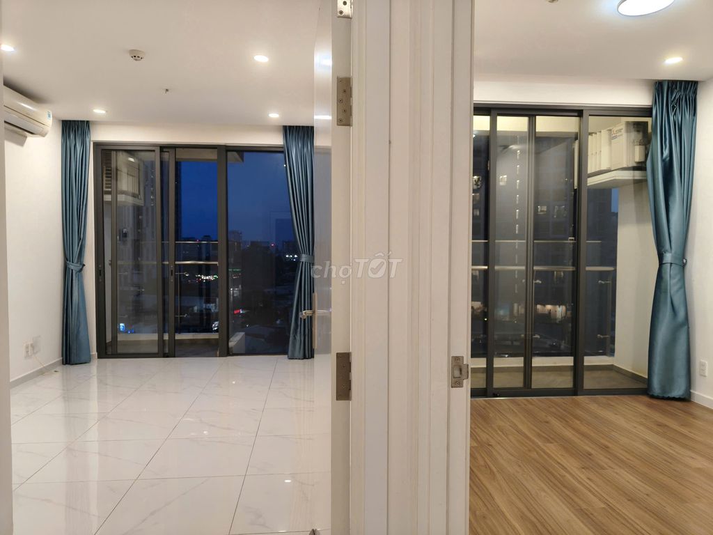 Rent Dlusso two ntcb bedrooms in the Dlusso District 2.