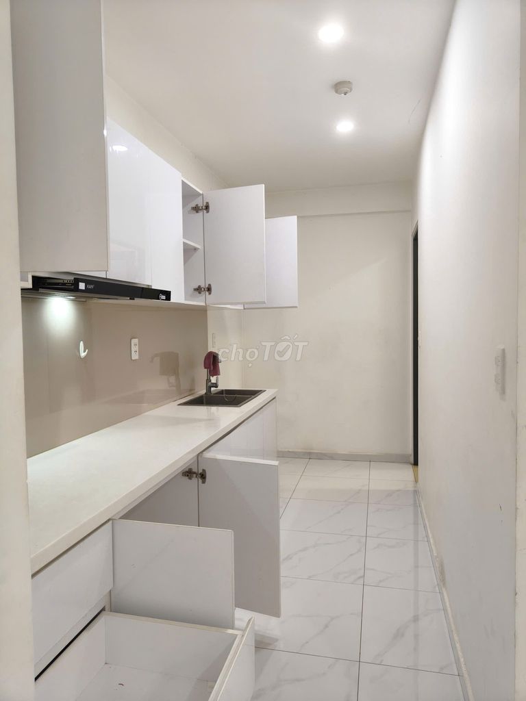 Rent Dlusso two ntcb bedrooms in the Dlusso District 2.