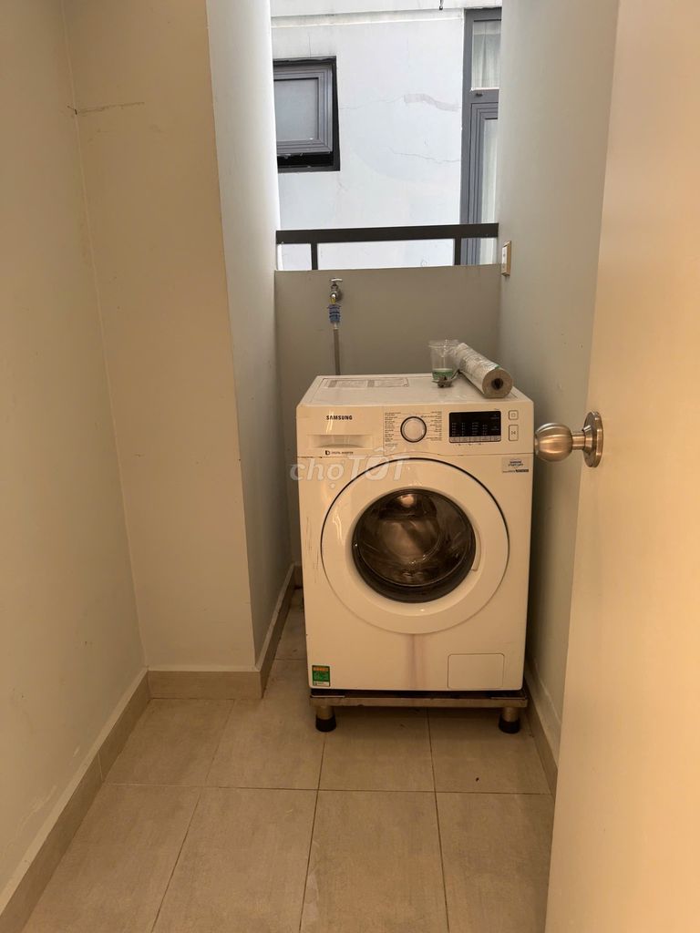 Rent Central Premium high-level apartment-- District 8