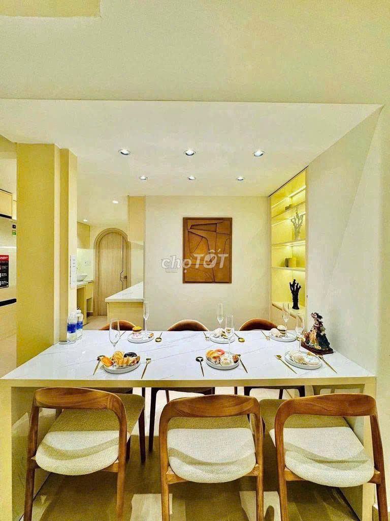 Rent 154 8/8 Lý Chính Thắng, District 3 – 4 bedrooms, full interior - 30 million