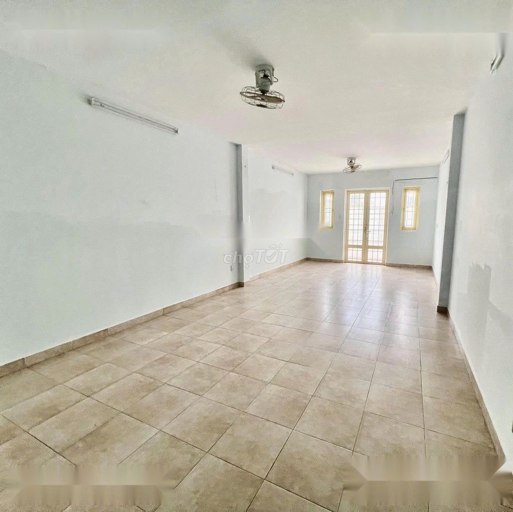 Rent K4 C Bửu Long, District 10 – 4 X26 M, 3 floors, 7 rooms - 35 million