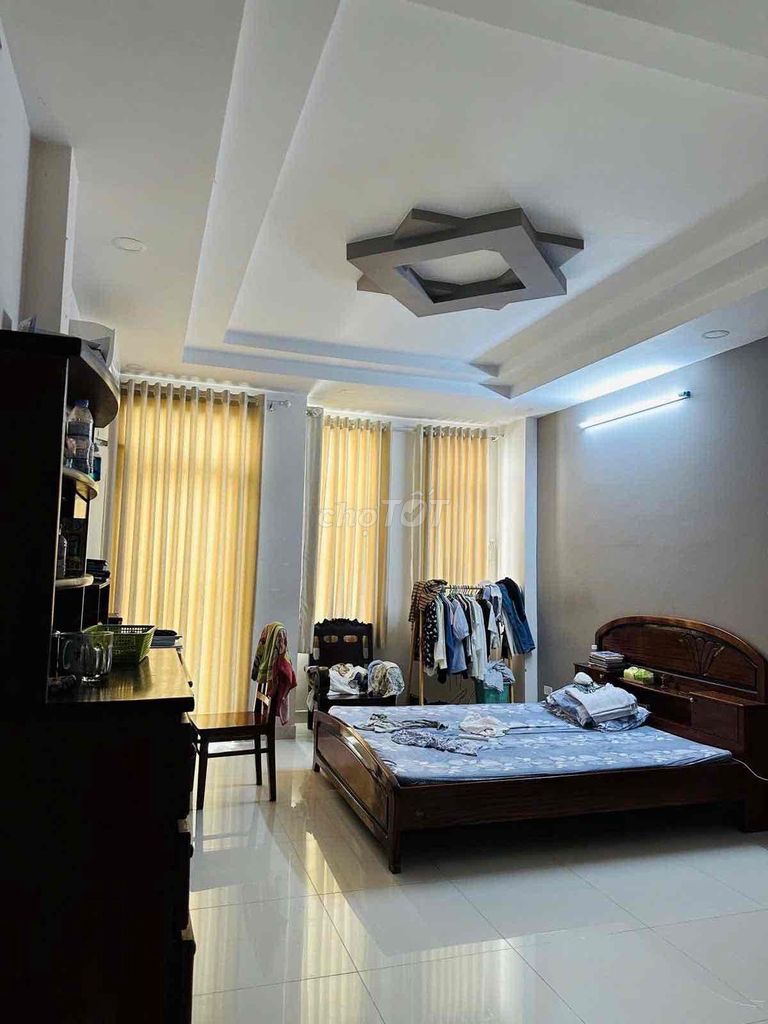 3 m Đất Thánh-7* 6 Tân Bình, 4 x17 meters, 2 floor st, 4 bedroom 5 toilets cost 15 million