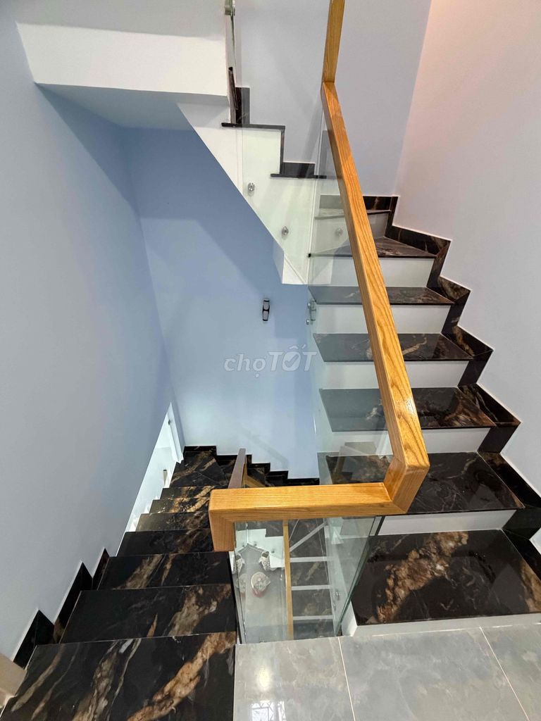 New building house is 100% Lê quang sung District 6.