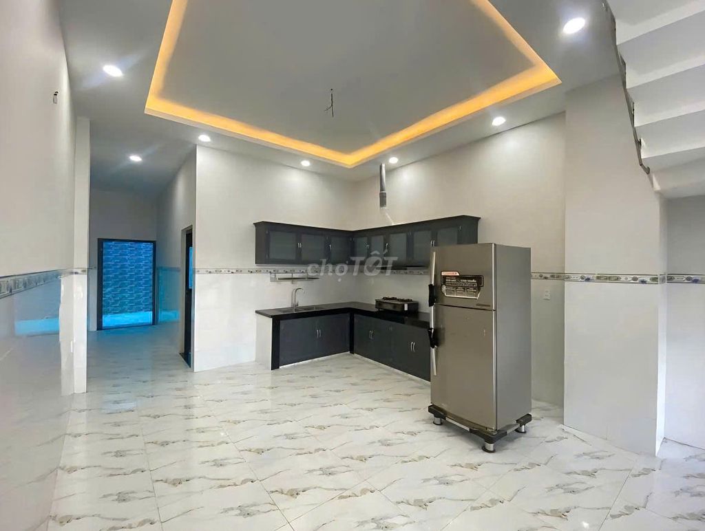 Need to rent a nice house. 8 A Bàu Cát 9-714 Q.Tân Bình near the Black Table.