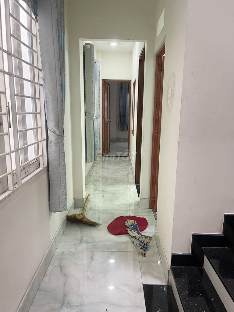 Rent a three-story Nguyễn Ảnh Thủ P alley. District 12