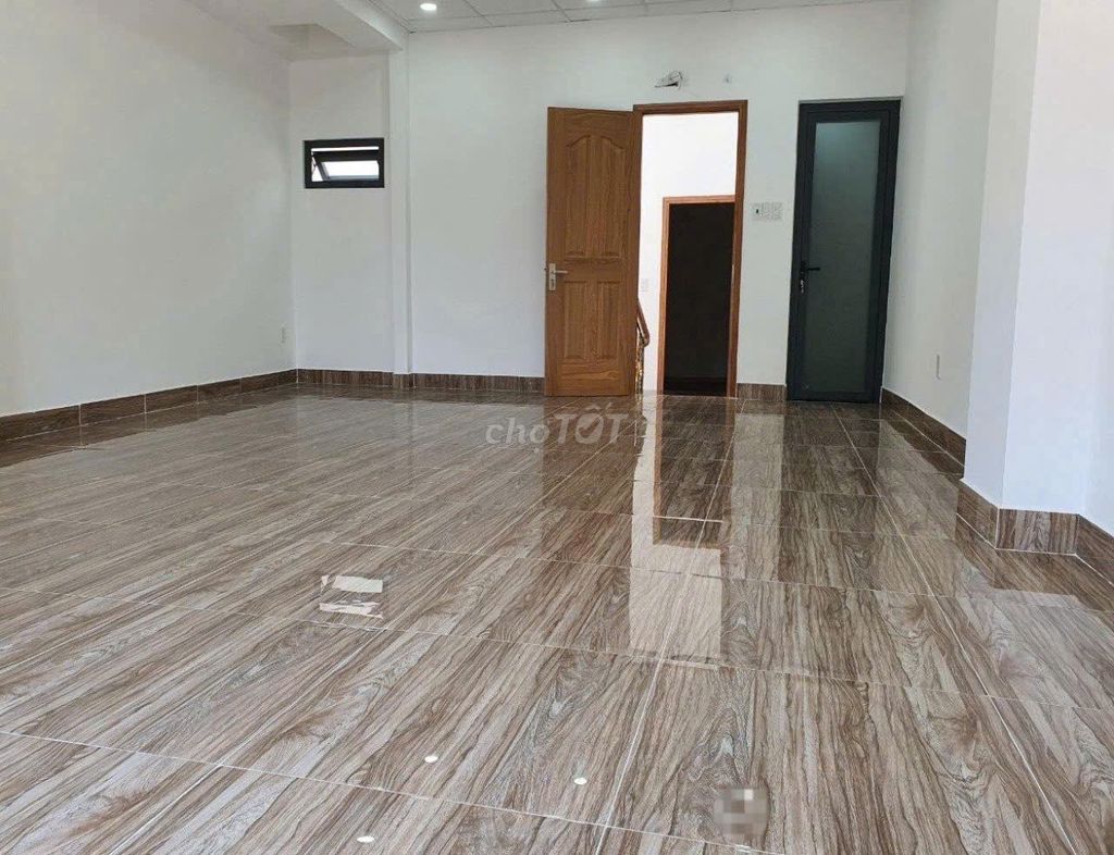 Need to rent a house across six meters of a car alley 163/6 A Tô Hiến Thành (1903) 13 district 10