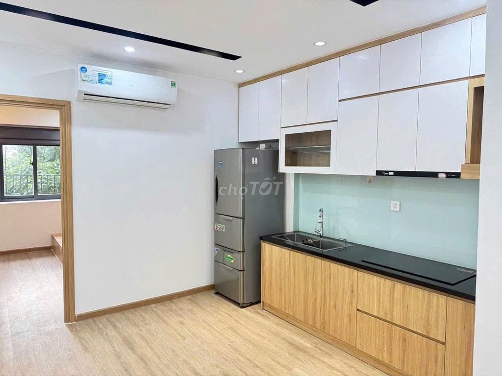 Trường Sa, Third District, furniture 43 meters2, 1 bedroom at 7.5 million a month.