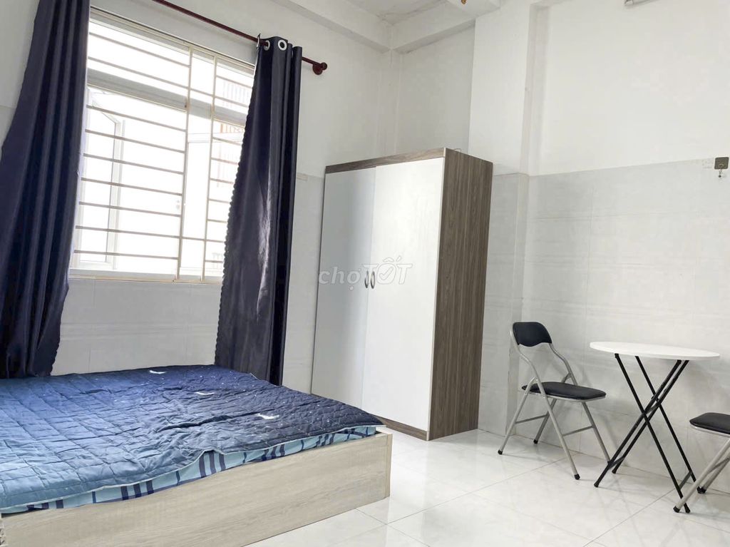 Room 25 m - 5.2 million a month Nguyễn Kiệm near the engine cv