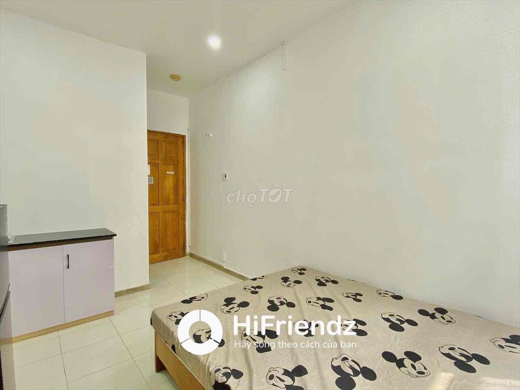 The studio is located near Bến Xe Quận 8 - a super-beautiful motel room