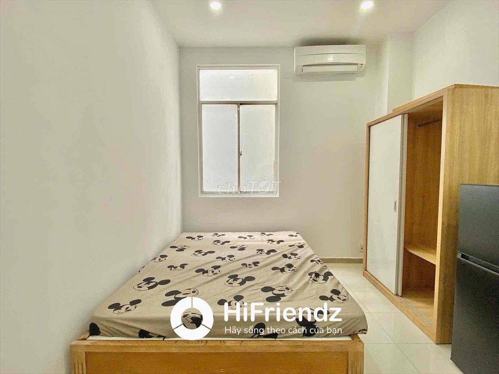 The studio is located near Bến Xe Quận 8 - a super-beautiful motel room