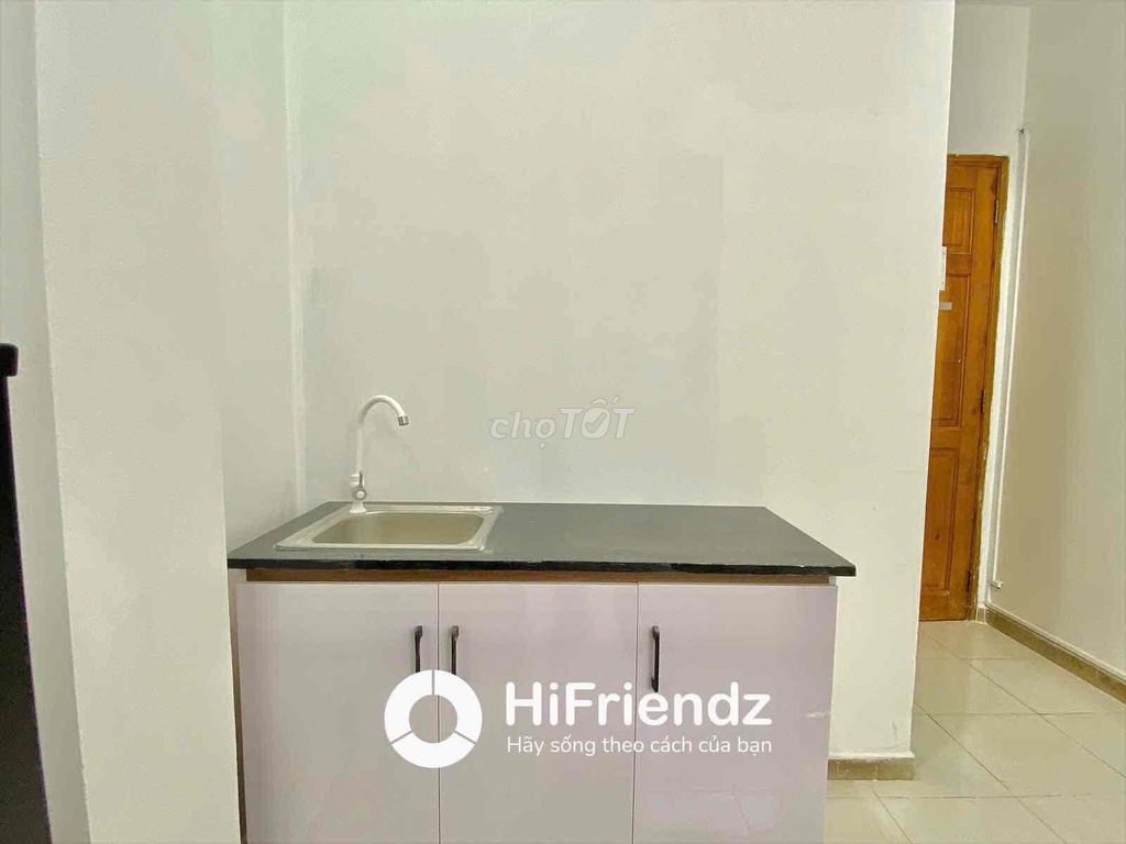 The studio is located near Bến Xe Quận 8 - a super-beautiful motel room