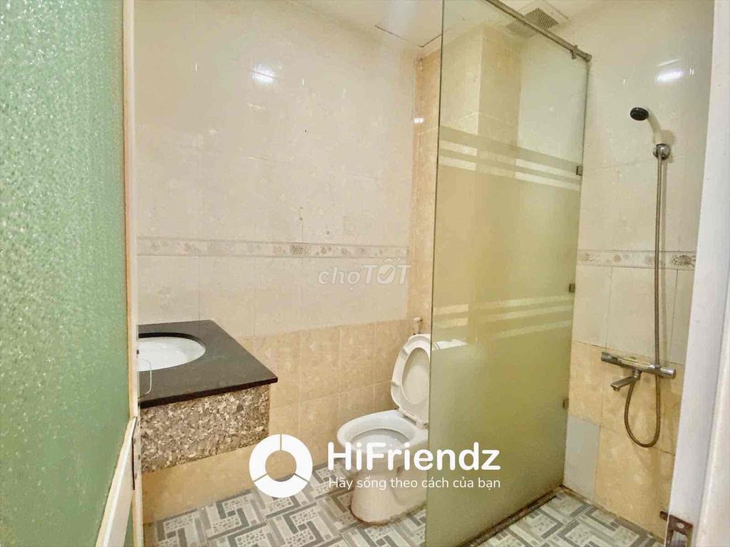 The studio is located near Bến Xe Quận 8 - a super-beautiful motel room