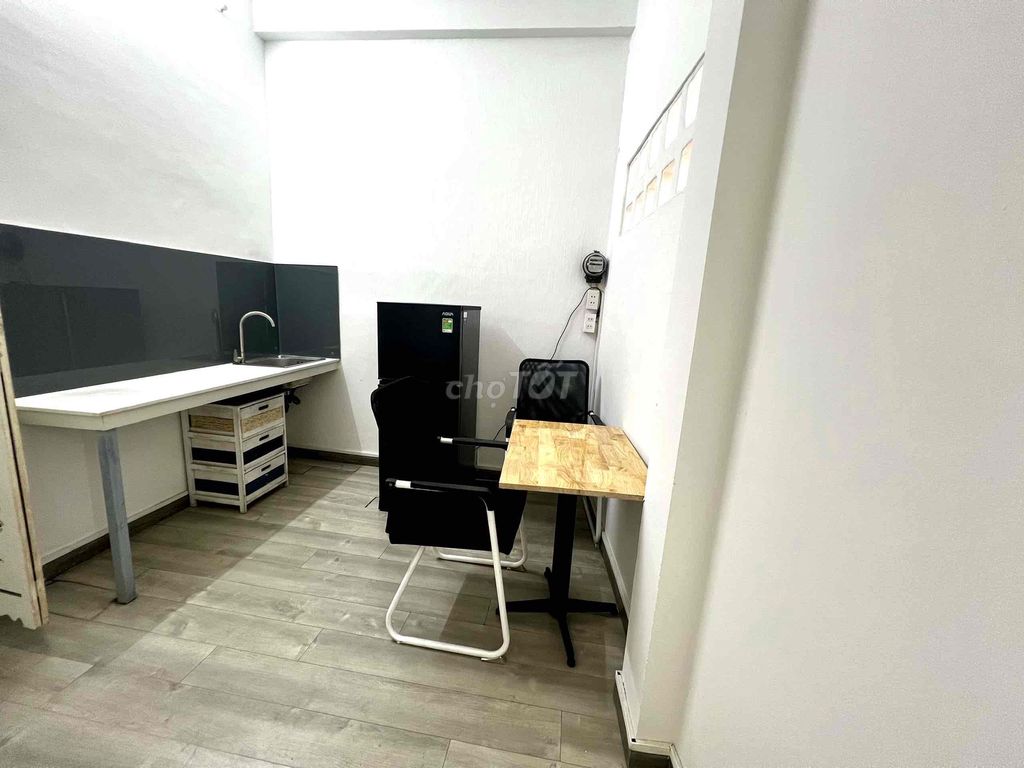 Room 1 - 35 M2