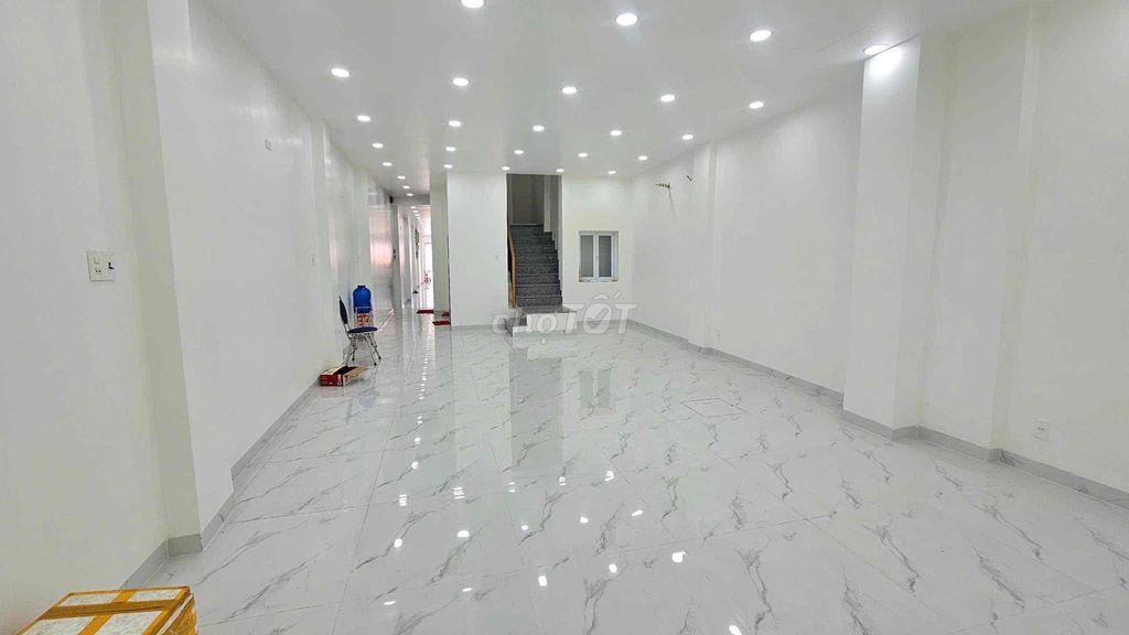 It's the owner who's renting the 8th District District 8 p.m. 8th place 5 x31 5 3 19 bedroom 1 mb 20 toilet 85 million