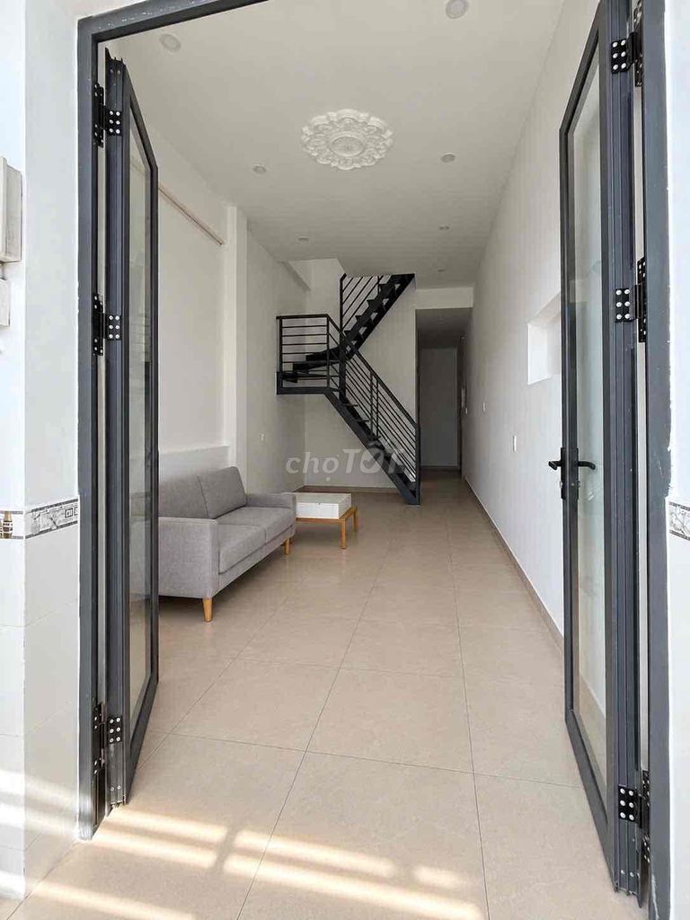 Rent house 3 x 12.1 floors 2 bedrooms, 2 toilets, 2 air machines
