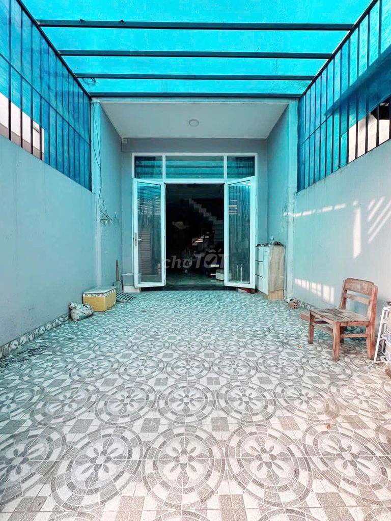 Rent a three-story apartment, nice alley, phường hiệp thành District 12.