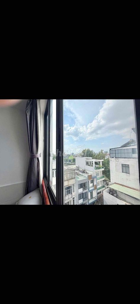 New studio view sky windows