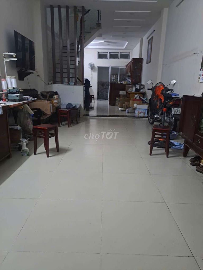 Rent 4 Đất Thánh Bedrooms, 717 6, qq1