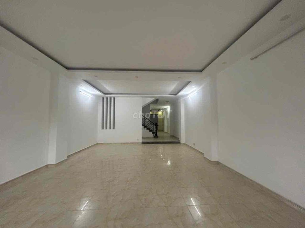 House 1 st 2th floor St. S.M., KAcLian, Area: 156 m2/28 million