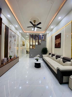 Need to rent an alley house 133/A Lê Văn Sỹ (1903) 13 Q.Phú Nhuận