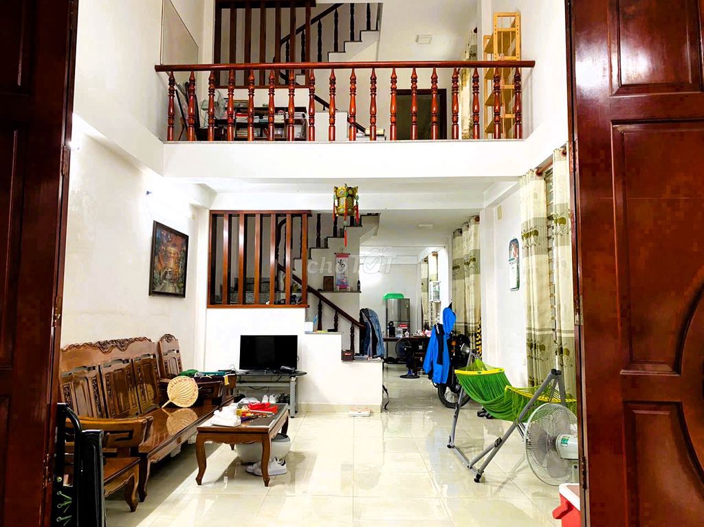 Rent the entire building on 48 Hiệp Bình Chánh.
