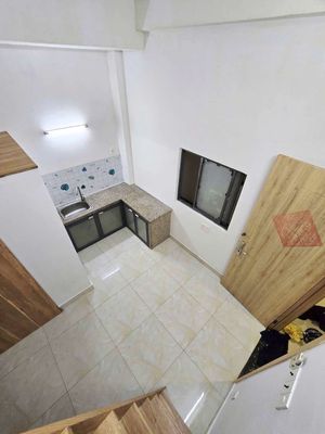 The average room is 42 a Mã Lò with elevators.