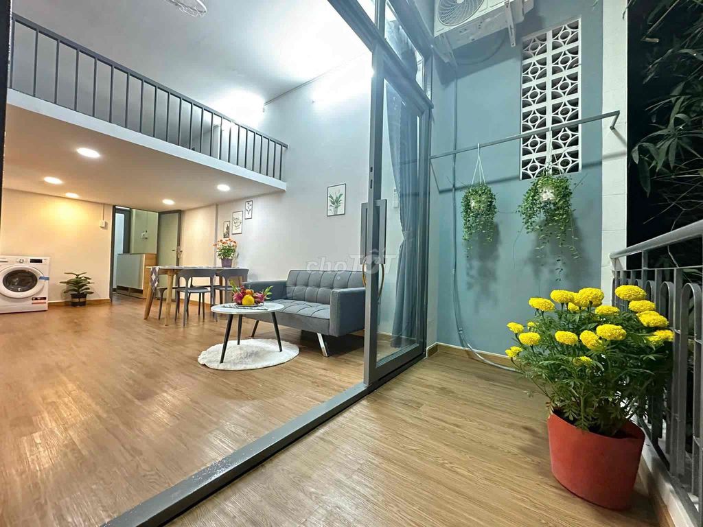 Rent the balcony. 45 meters. Only 7 million8 near the lotte mart.