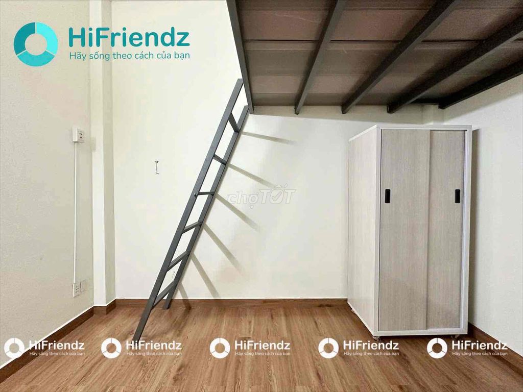 The perimeter is full of furniture, two meters high, Lý Thường Kiệt versus District 10