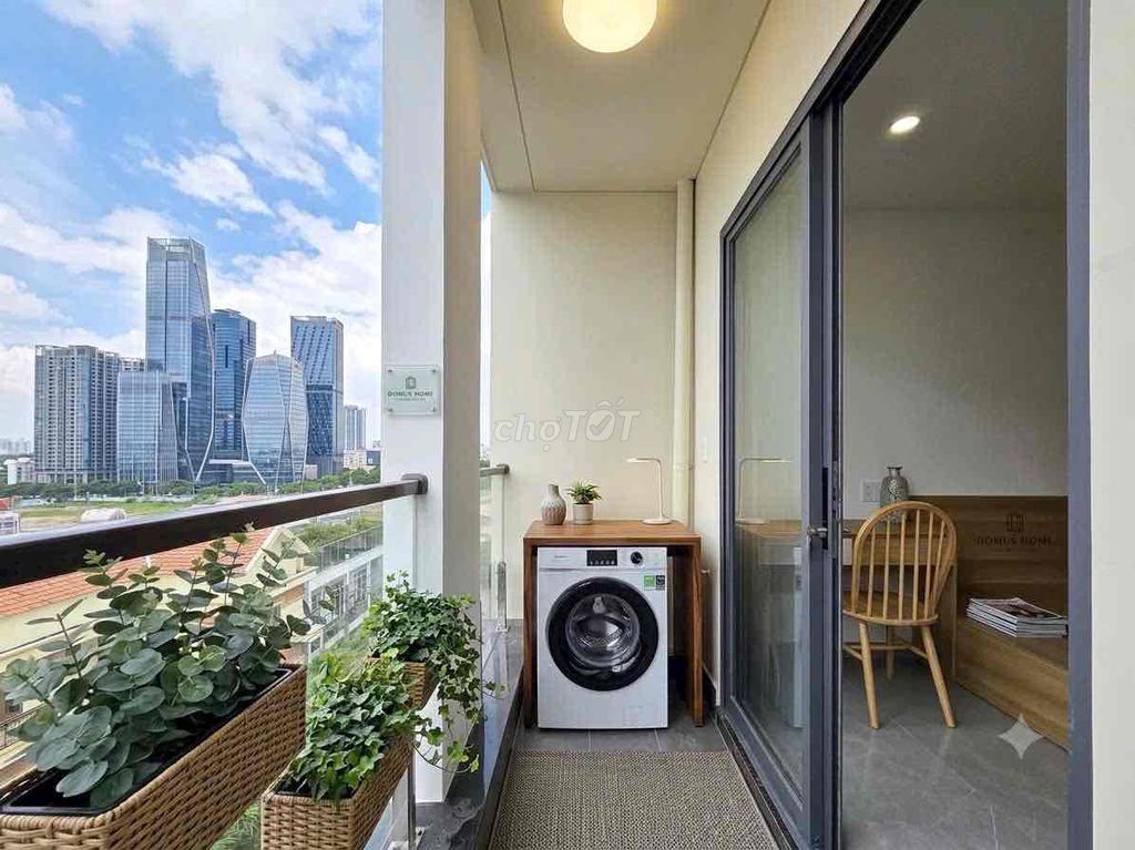 Opening the balcony at KAc Lý Phục Man District 7 near pmh, kx, District 1,Q4.