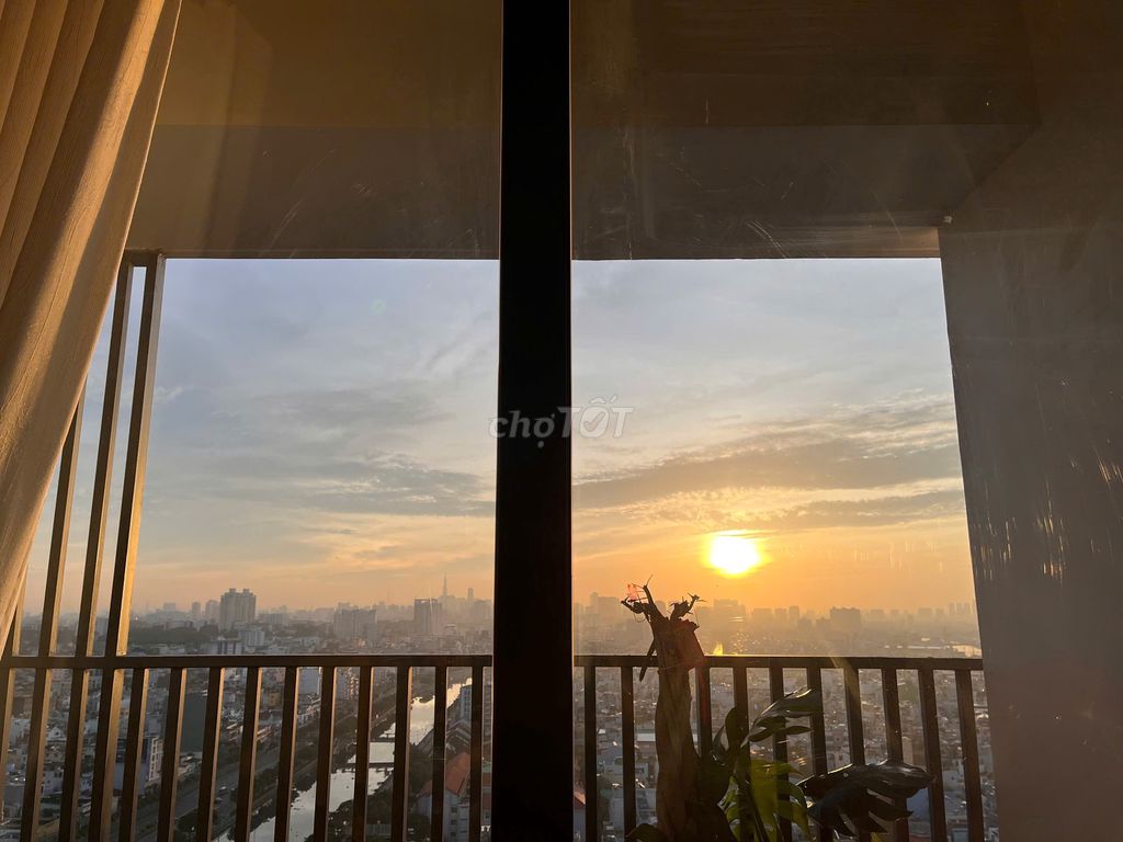 Rent apartment Auriora Residence in early January26.