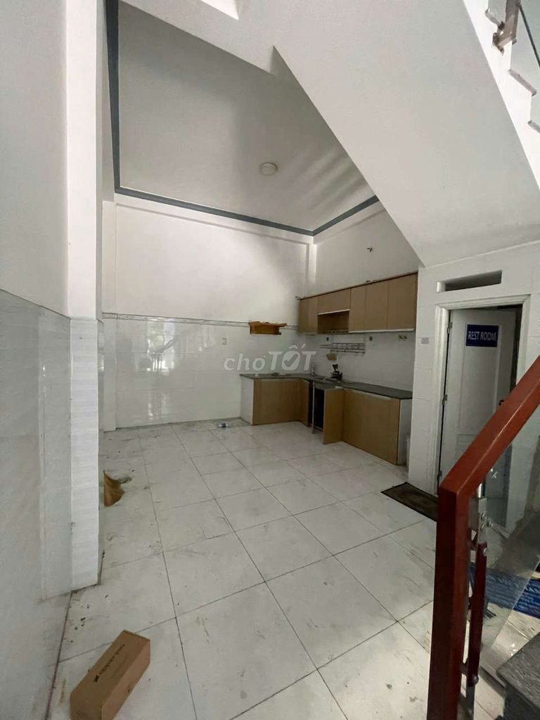 Rent 4 x 14 meters 4 4 bedroom 4 toilets 12 meters down Tây Thạnh