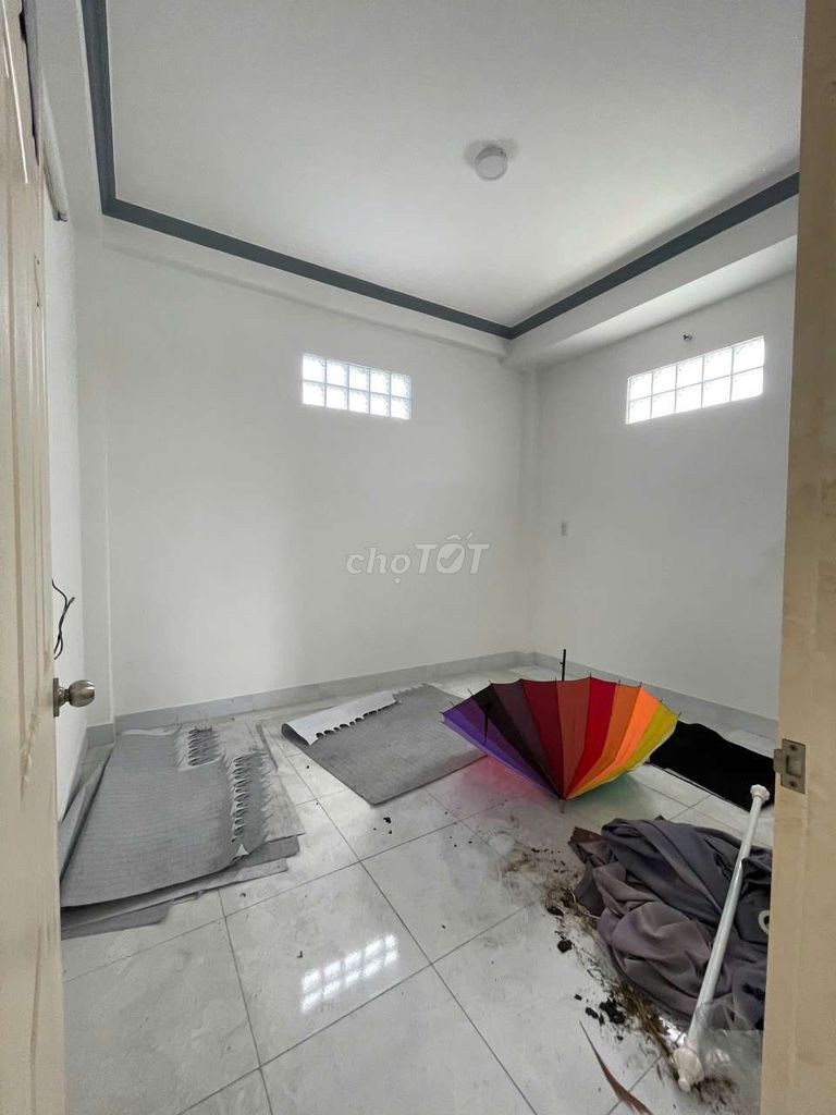 Rent 4 x 14 meters 4 4 bedroom 4 toilets 12 meters down Tây Thạnh