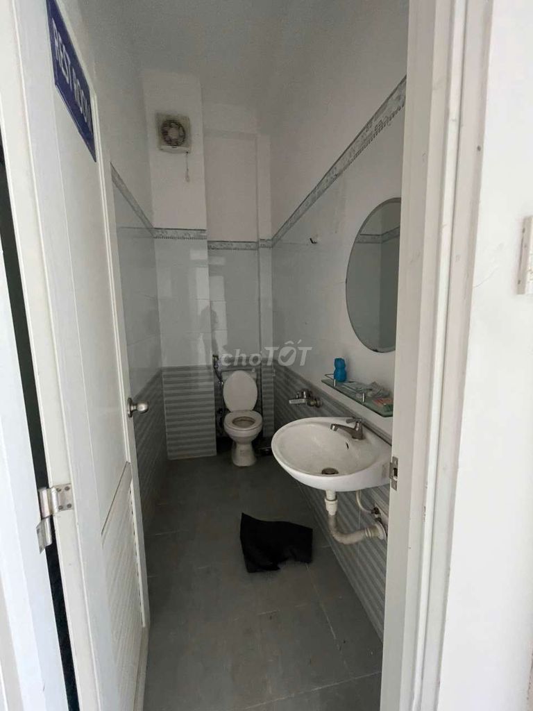 Rent 4 x 14 meters 4 4 bedroom 4 toilets 12 meters down Tây Thạnh