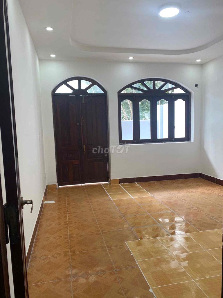 6 bedroom 4 x 15 Sư Vạn Hạnh. Car alley