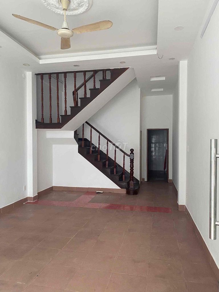 6 bedroom 4 x 15 Sư Vạn Hạnh. Car alley