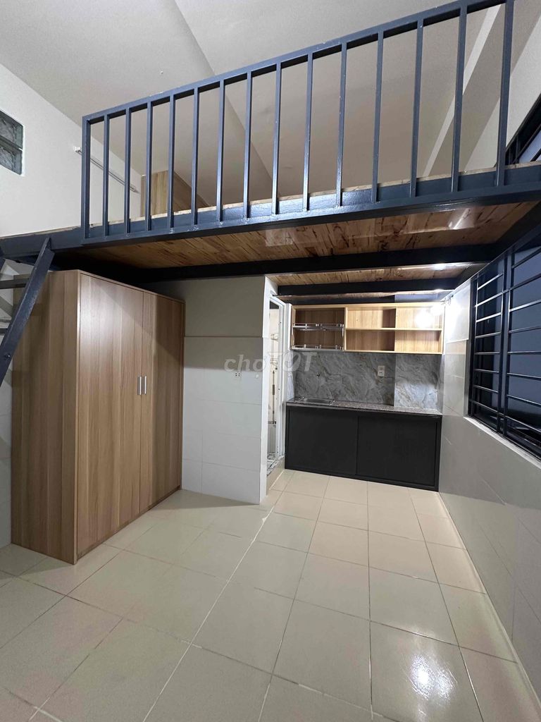 The room's clear of furniture. Nguyễn Thái Sơn, Gò Vấp - walk vlu only 4 million