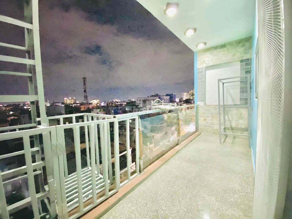 Rent the studio in the center of Phú Nhuận.