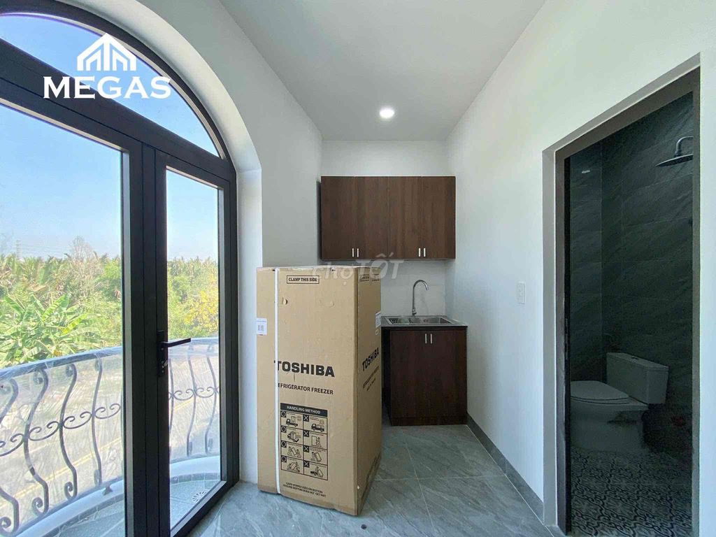 Rent a Public Bedroom Full Home Cleaner!