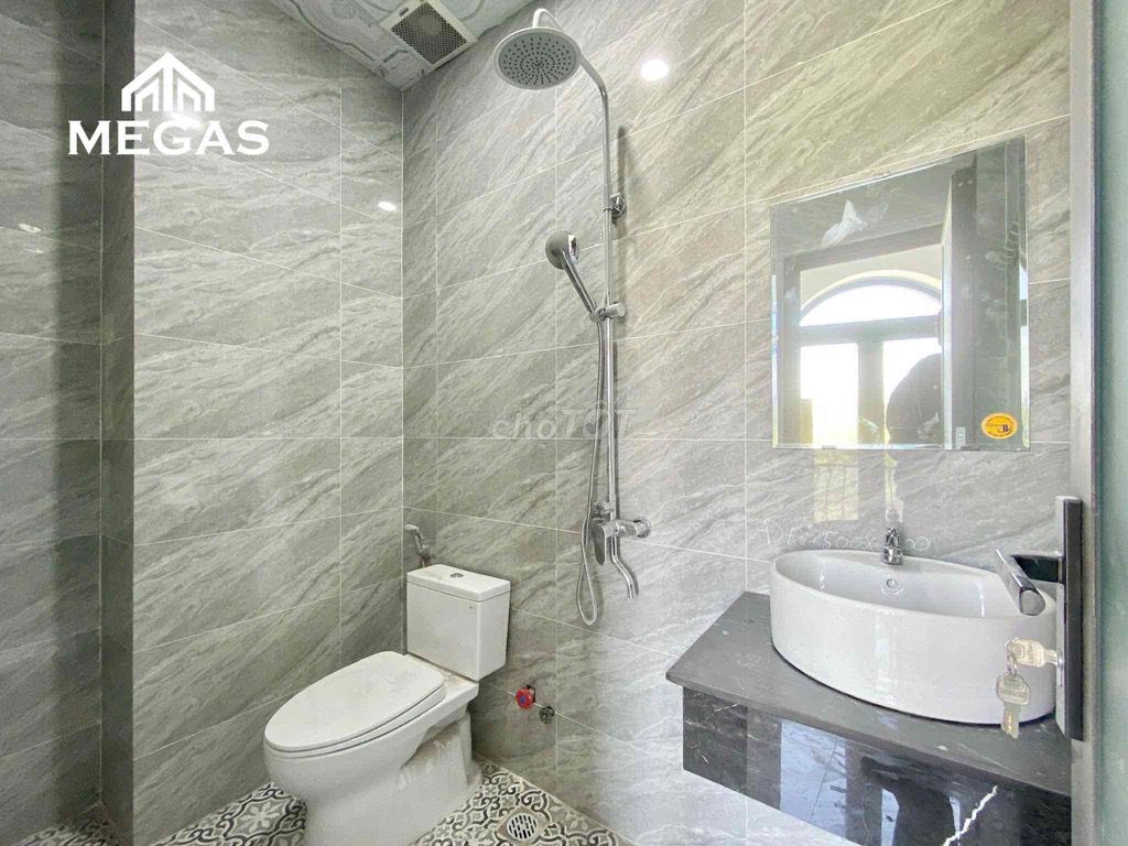 Rent a Public Bedroom Full Home Cleaner!