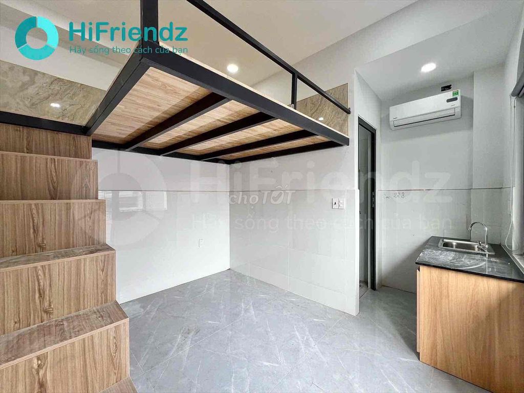 The mini-cam is really, really expensive. The Gò Vấp private washing machine window.