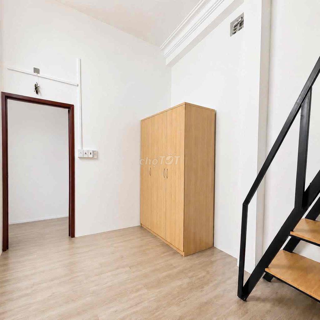 Nguyễn Chí Thanh District 10-- Duprix Full seven elevators.