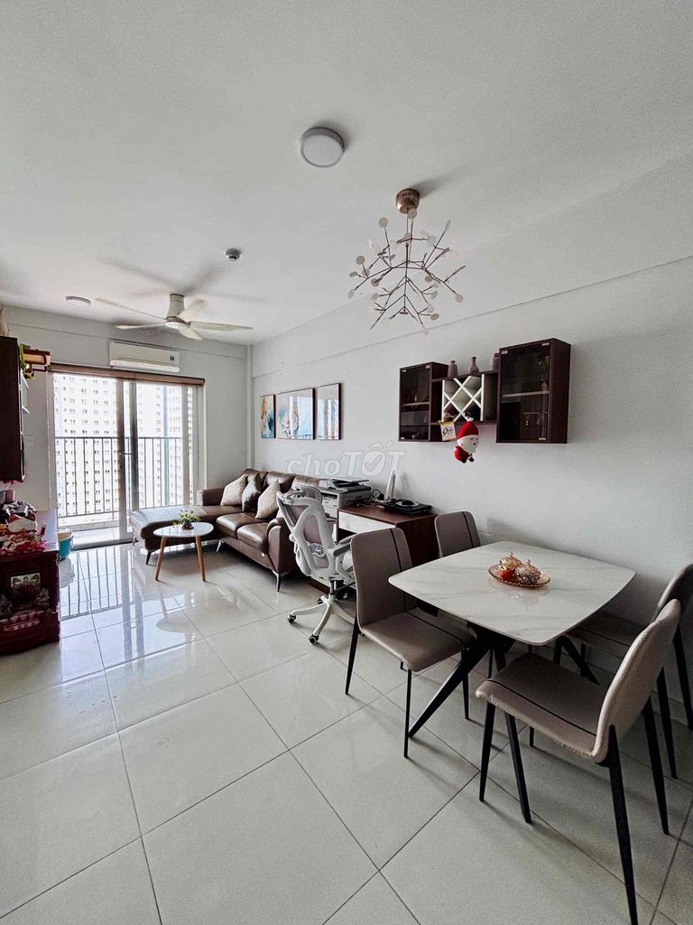 Need to rent apartment 50 meters. Two newly painted bedrooms at the lowest cost.
