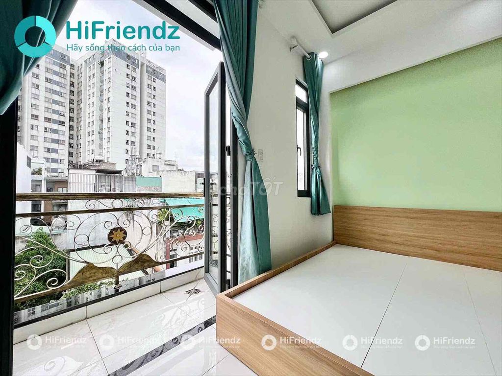 Rent the window balcony with a cool full interior